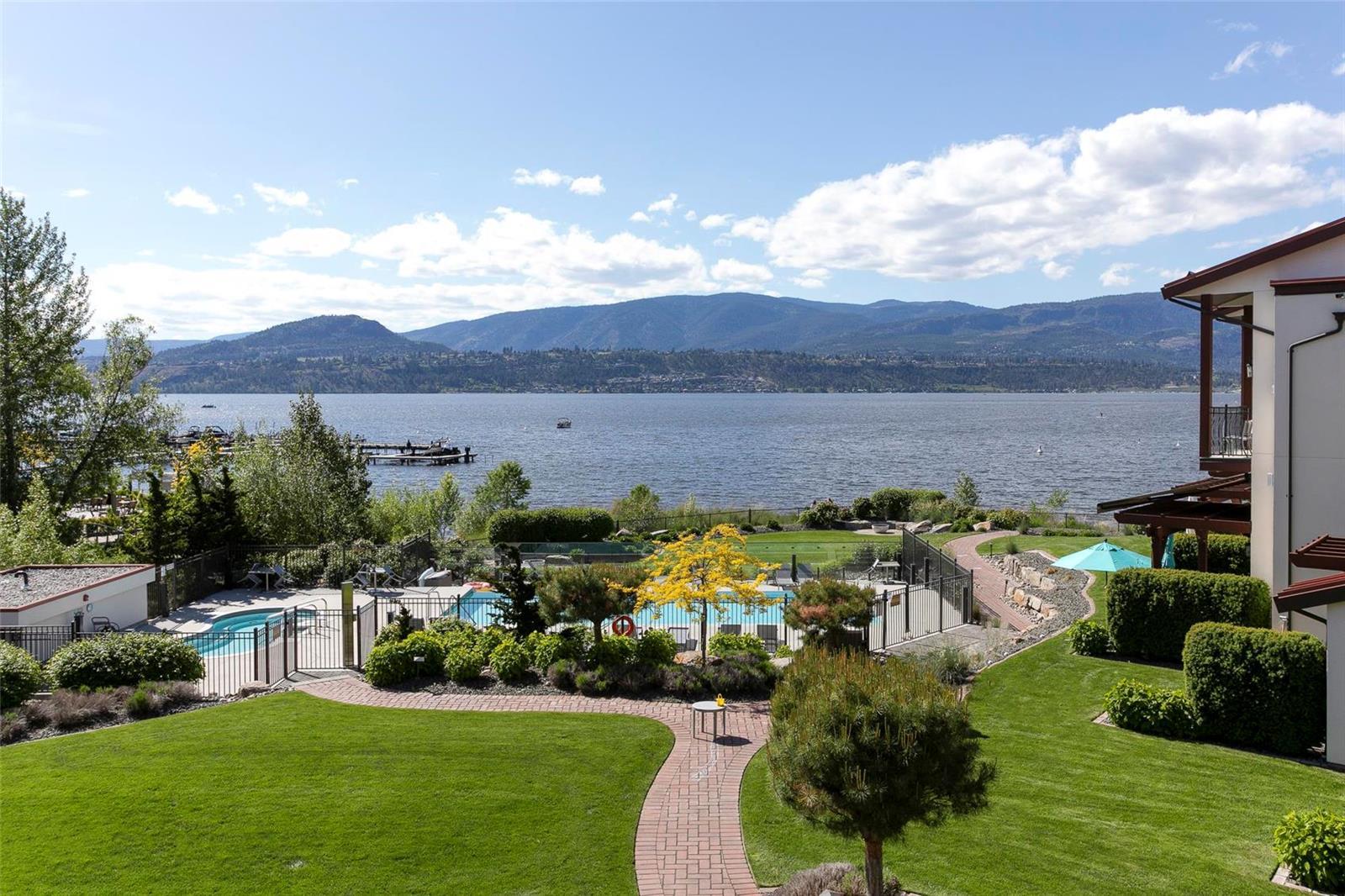 4-3756 Lakeshore Road, Kelowna, BC, V1W 3L4