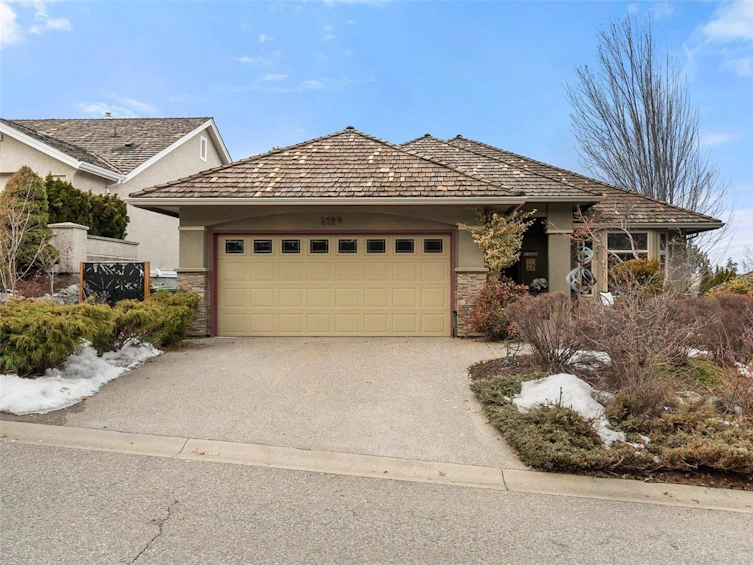 4129 Gallaghers Parkland Drive, Kelowna, BC, V1W 3Z8