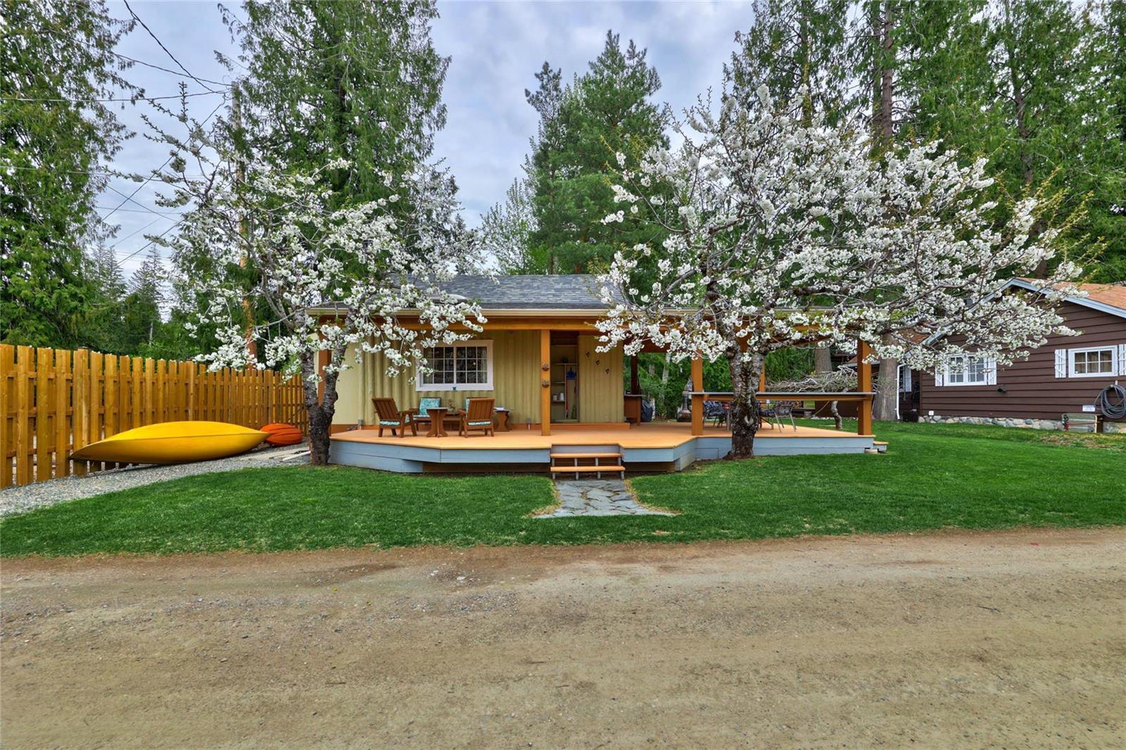 15-6868 Squilax Anglemont Highway, Magna Bay, BC, V0E 1M7