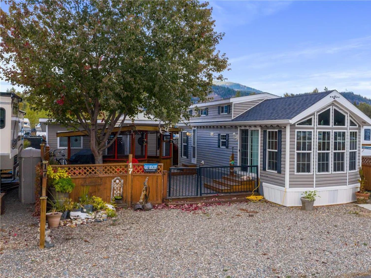 17-3844 Captains Village Way, Scotch Creek, BC, V0E 1M5