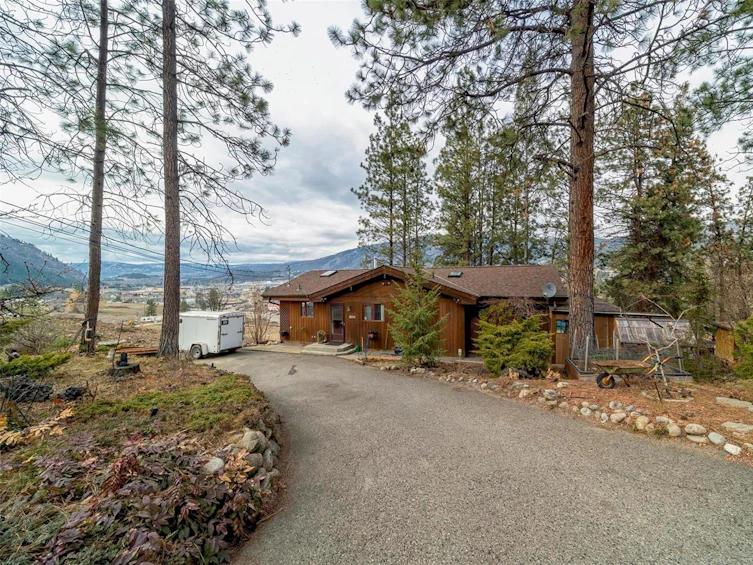 2450 Boucherie Road, West Kelowna, BC, V1Z 2E6