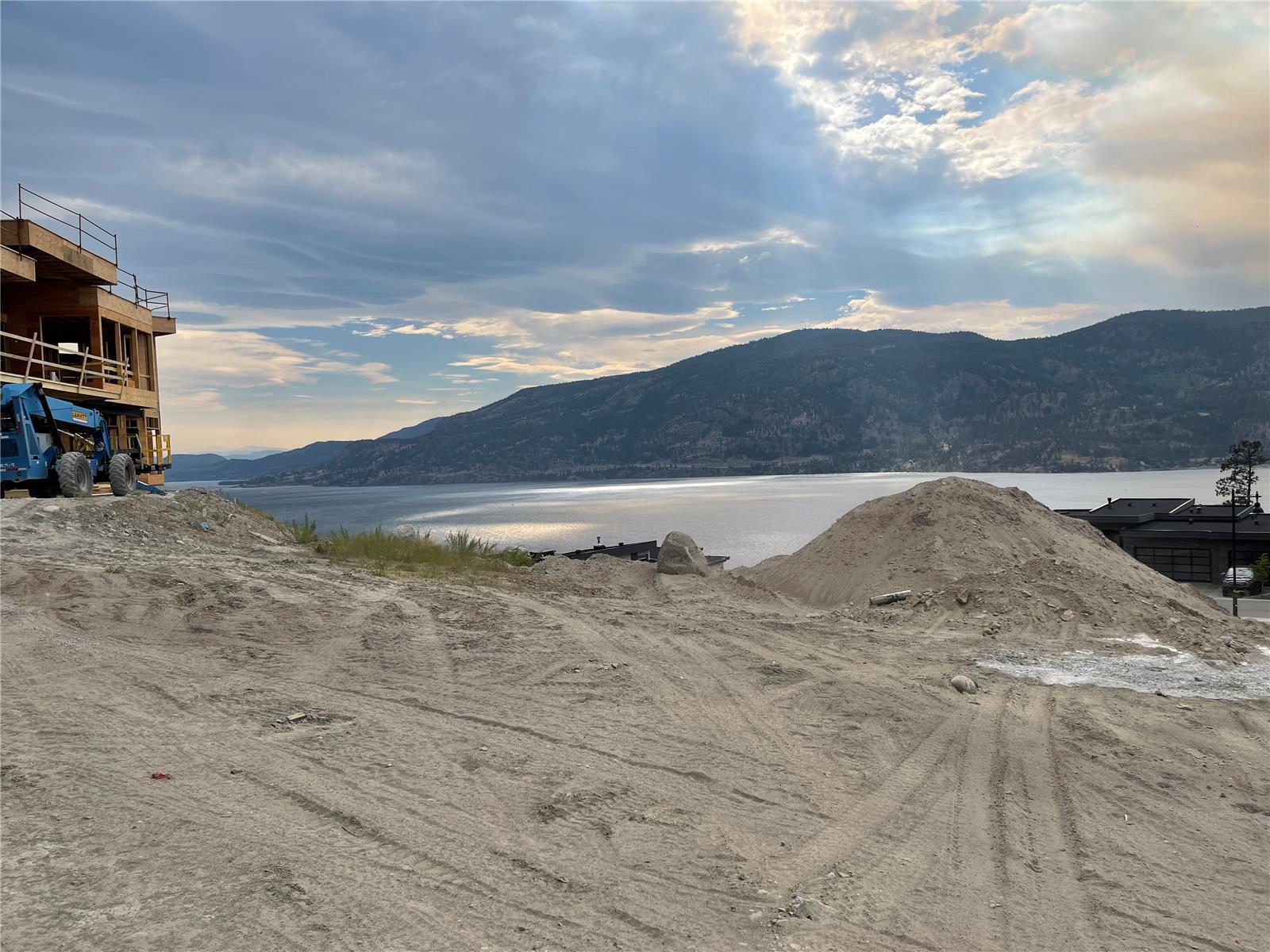 3645 Mckinley Beach Drive, Kelowna, BC, V1V 3G2