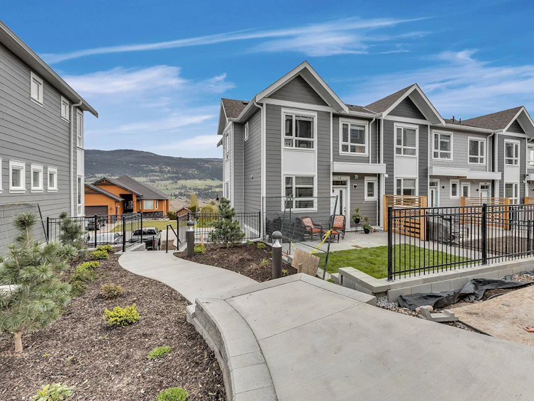 64-13098 Shoreline Way, Lake Country, BC, V4V 2P7