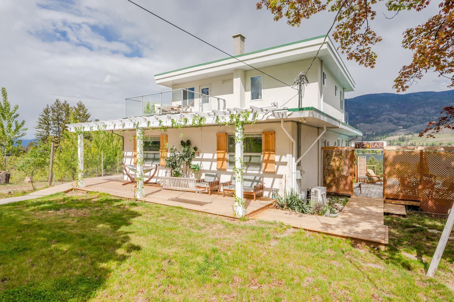 387 Oak Avenue, Kaleden, BC, V0H 1K0