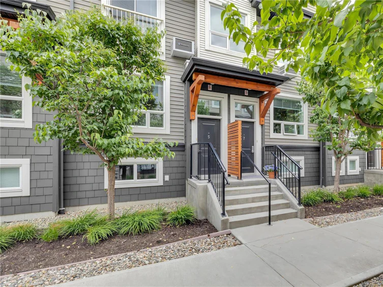 5-1871 Ambrosi Road, Kelowna, BC, V1Y 4R8