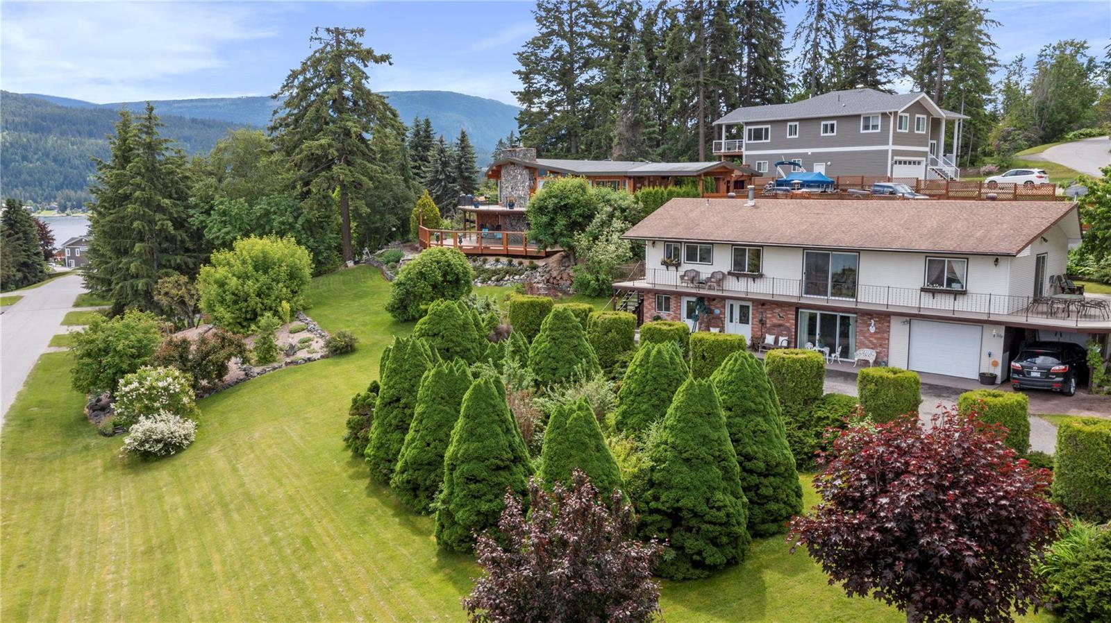 2819 Juniper Crescent, Blind Bay, BC, V0E 2W2