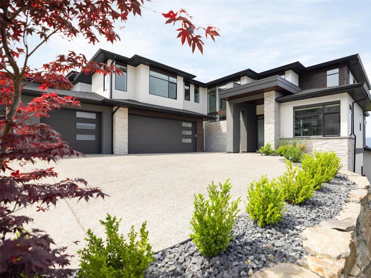 5717 Mountainside Drive, Kelowna, BC, V1W 4L6