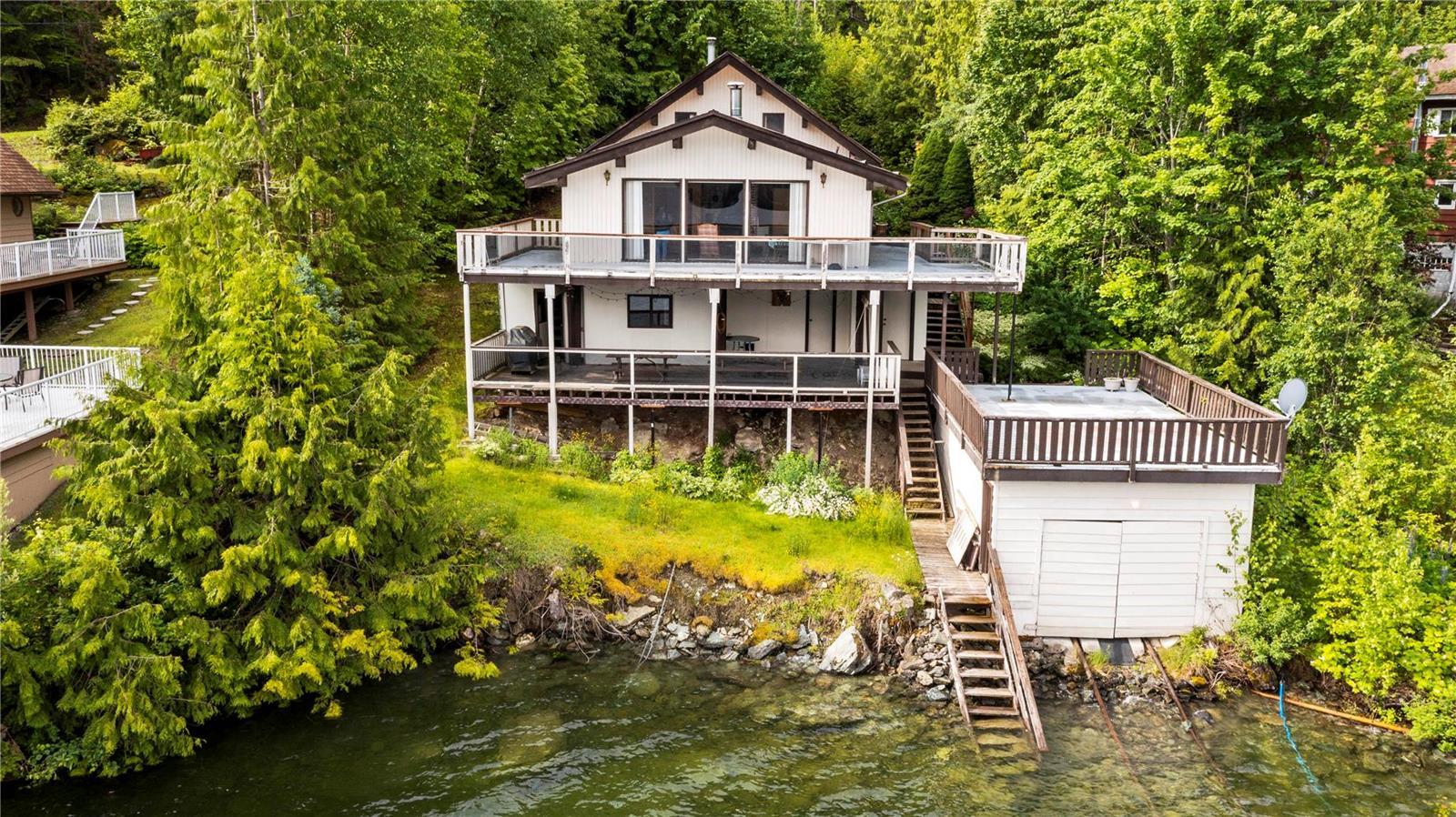 7 & 19-4119 Galligan Road, Eagle Bay, BC, V0E 1T0