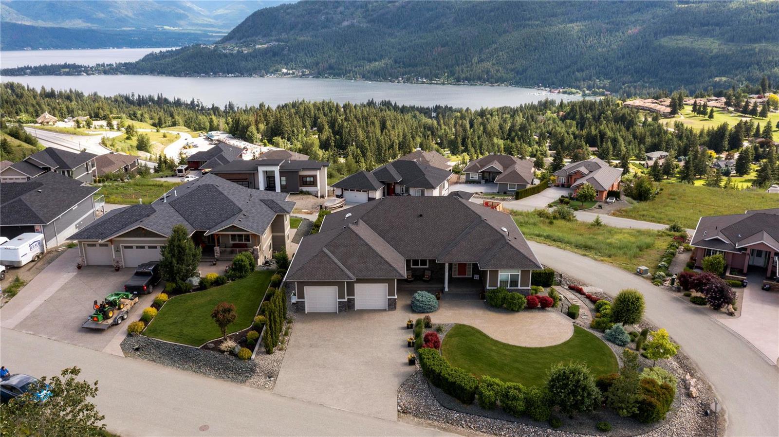2582 St Andrews Street, Blind Bay, BC, V0E 1H2