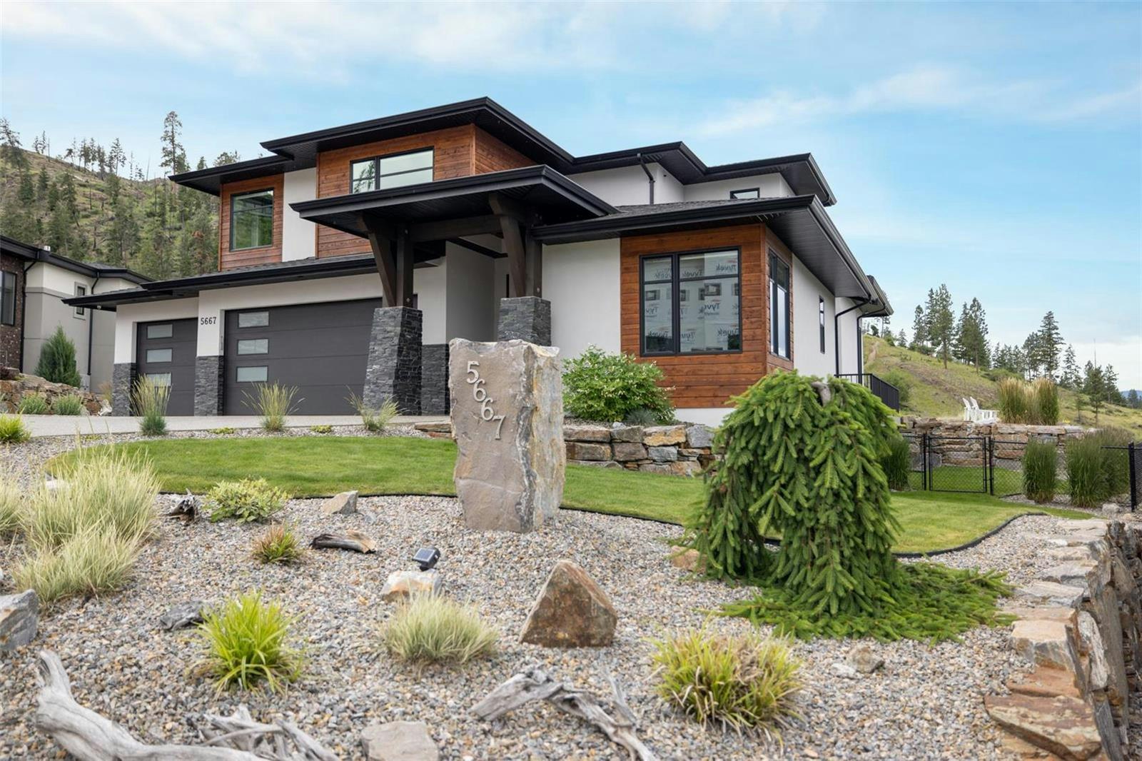 5667 Mountainside Court, Kelowna, BC, V1W 5L5