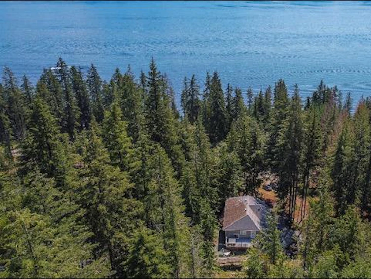 8475 Squilax Anglemont Road, Scotch Creek, BC, V0E 1M8