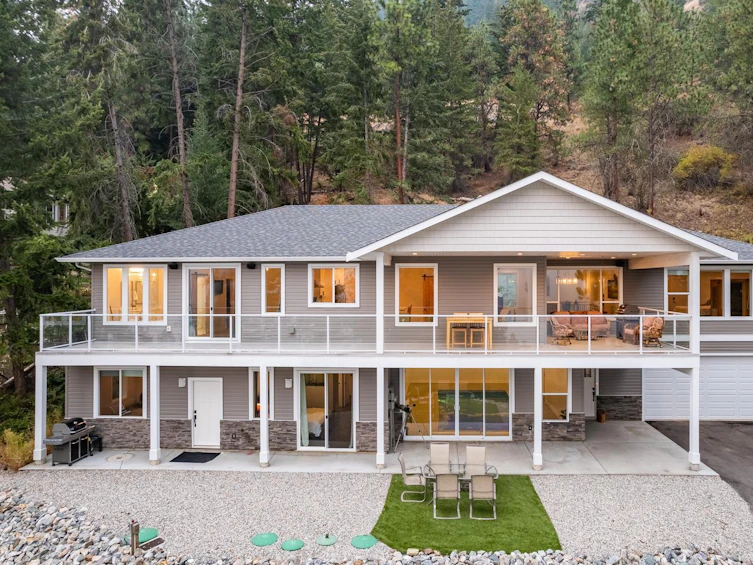 9113 Tronson Road, Vernon, BC, V1H 1E2