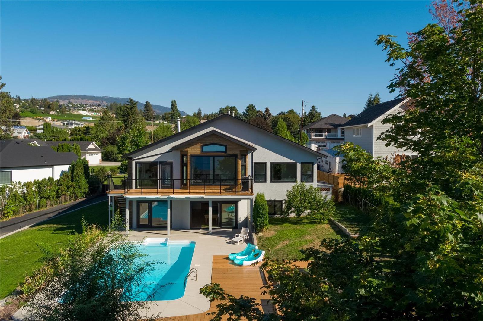 989 Regal Road, West Kelowna, BC, V1Z 1E4