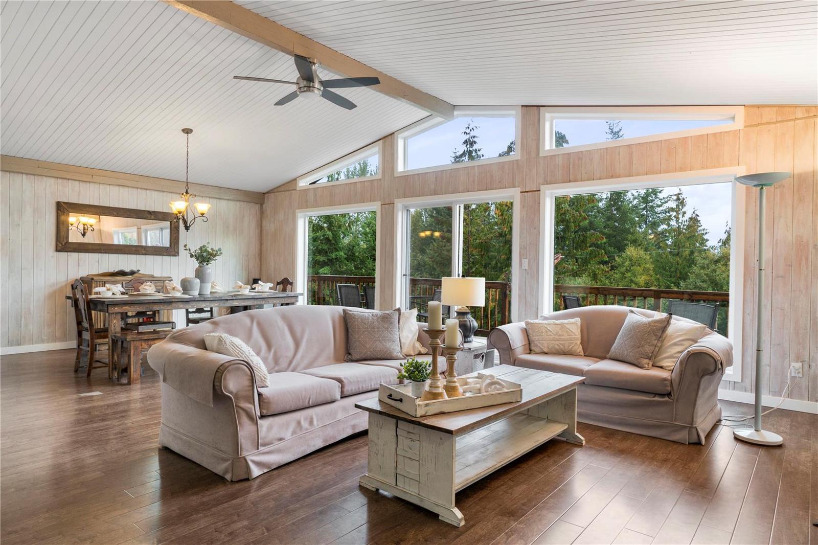 2418 Waverly Drive, Blind Bay, BC, V0E 1H2