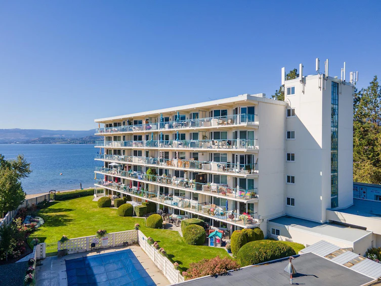 402-4058 Lakeshore Road, Kelowna, BC, V1W 1V6