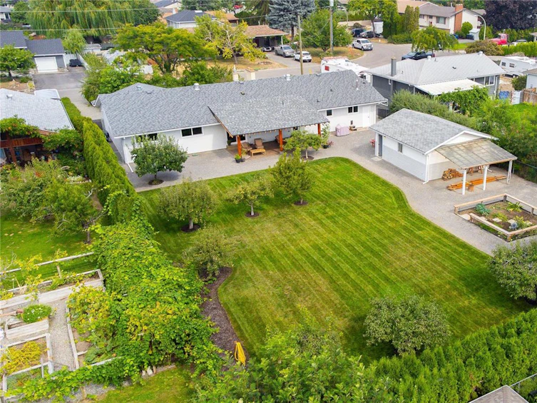 1374 Mcbride Road, Kelowna, BC, V1Y 4A6