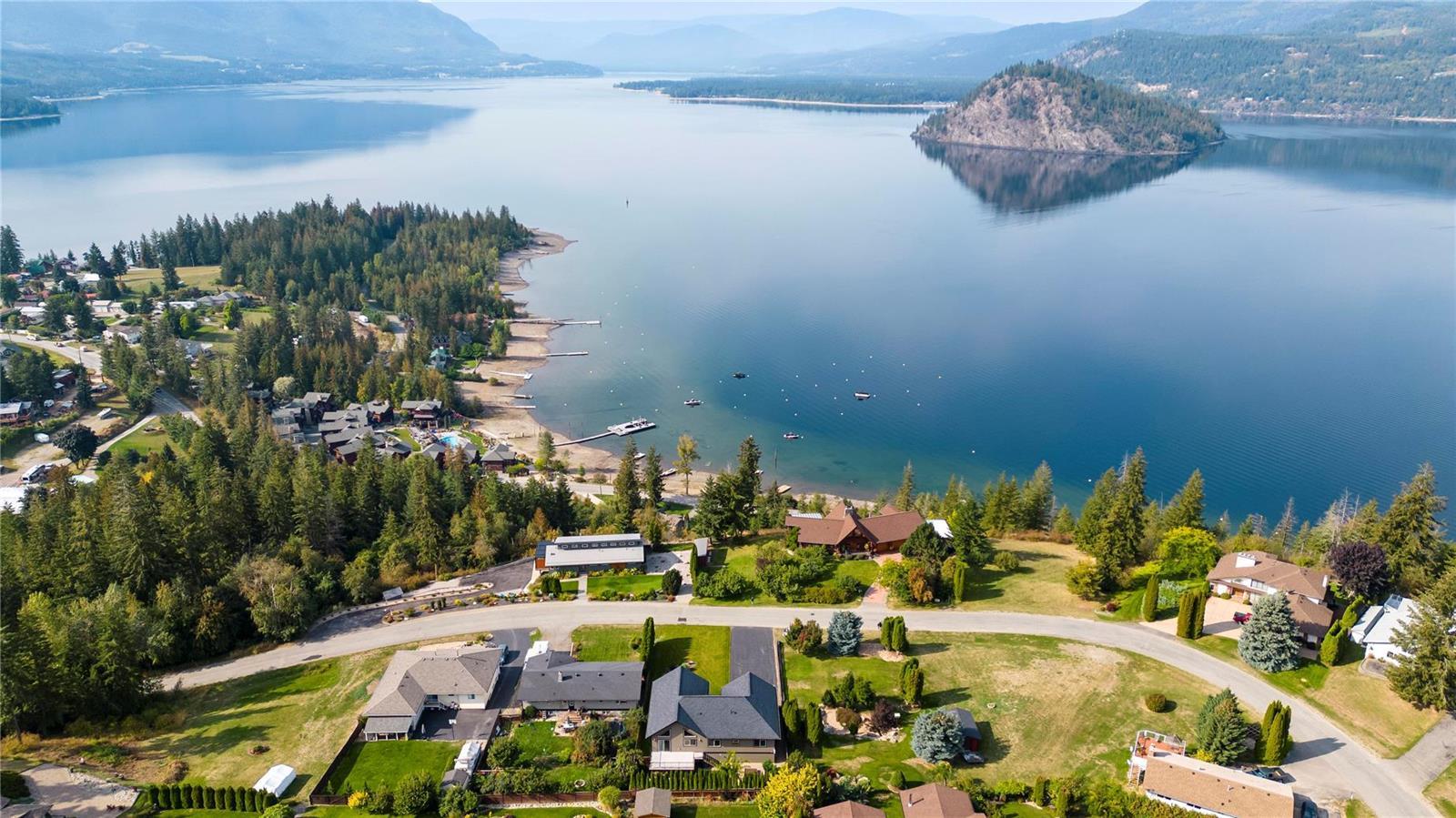 3400 Mcbride Road, Blind Bay, BC, V0E 1H1