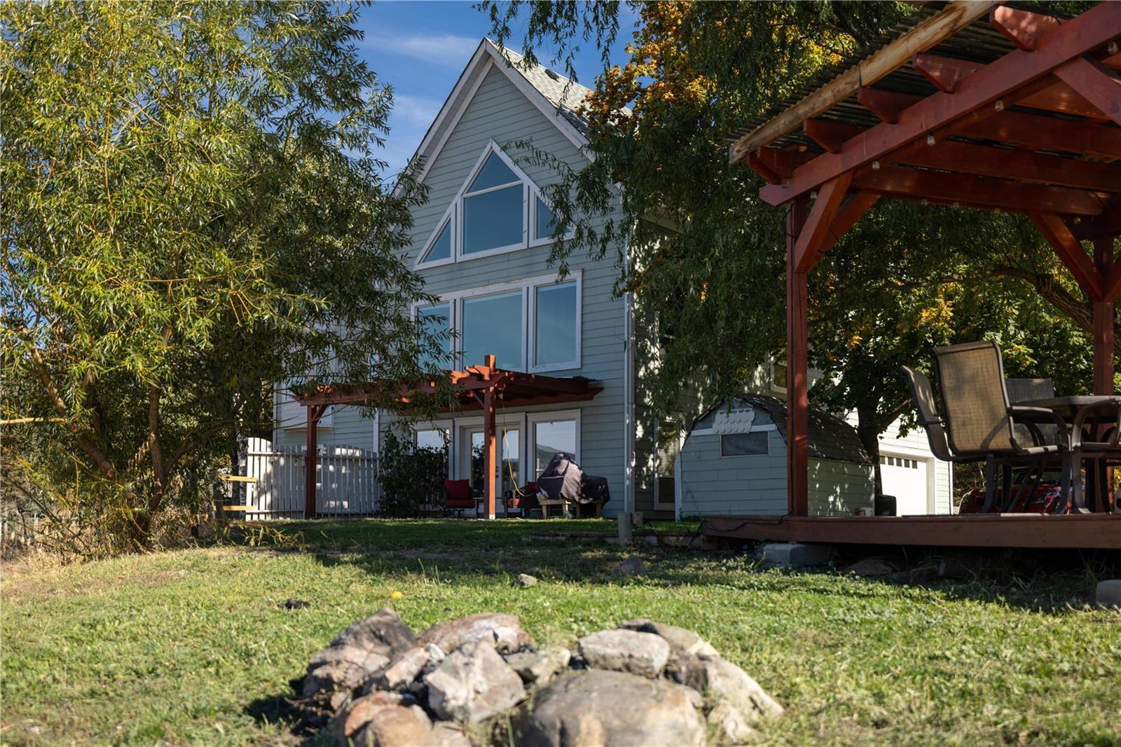 5581 Oyama Lake Road, Lake Country, BC, House For Sale REW