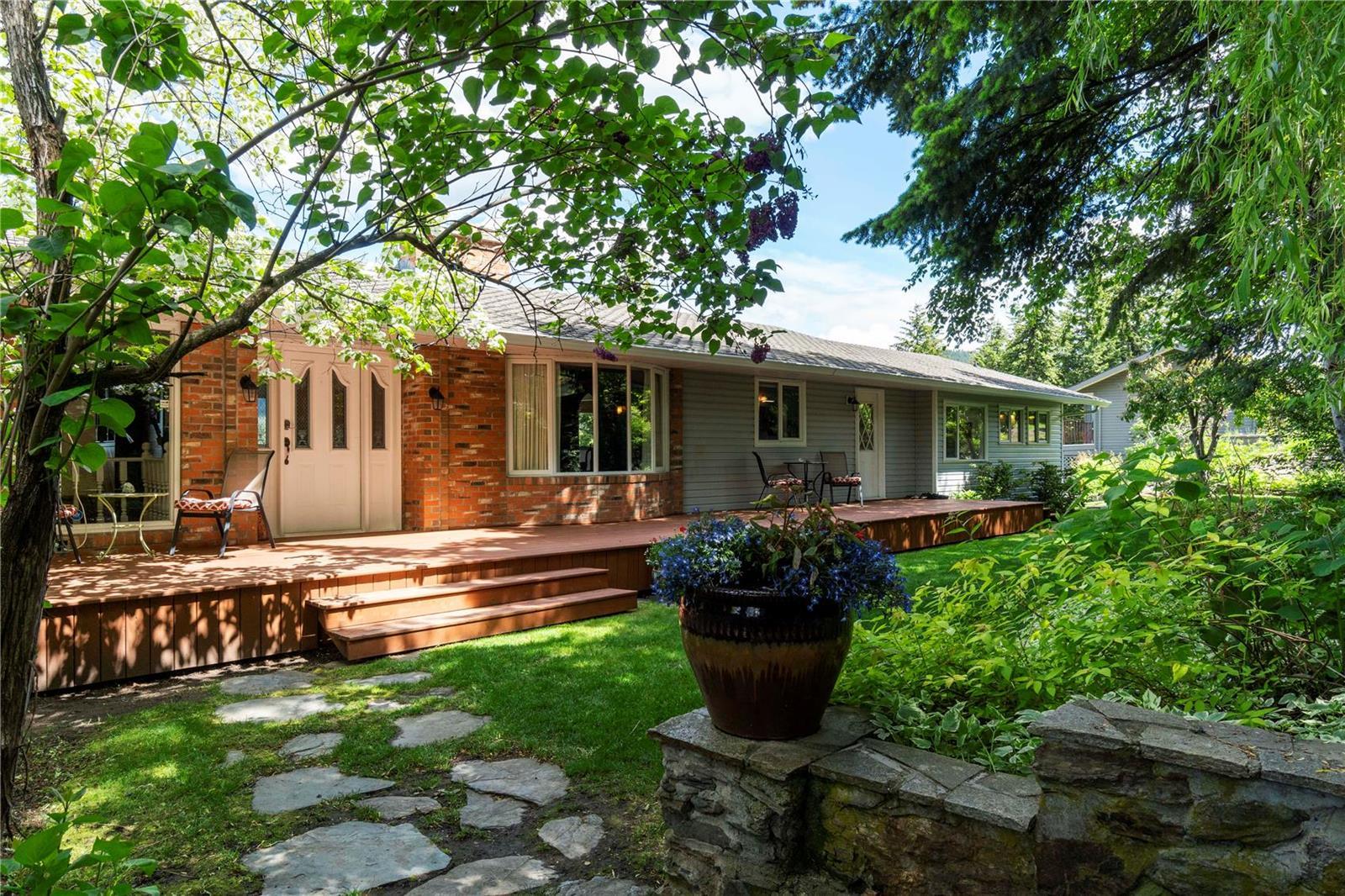 2549 Golf Course Drive, Blind Bay, BC, V0E 1H2