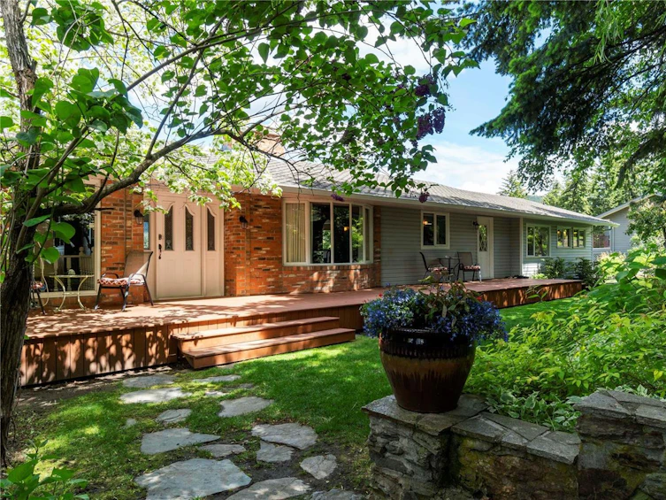 2549 Golf Course Drive, Blind Bay, BC, V0E 1H2