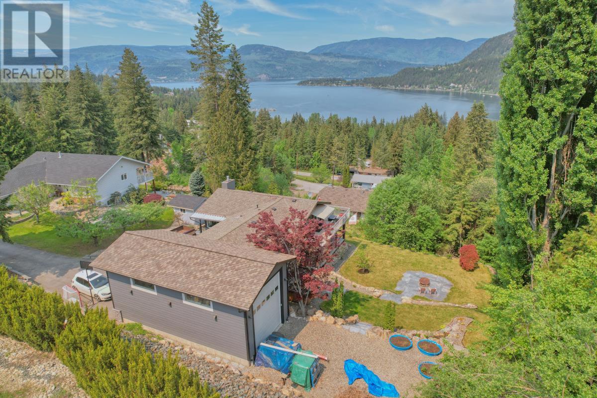 2617 Mountview Drive, Blind Bay, BC, V0E 1H1