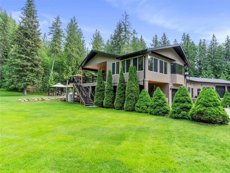 2746 Balmoral Road, Blind Bay, BC, V0E 1H1