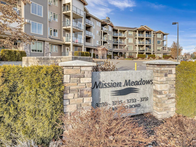 211-3733 Casorso Road, Kelowna, BC, V1W 5E3