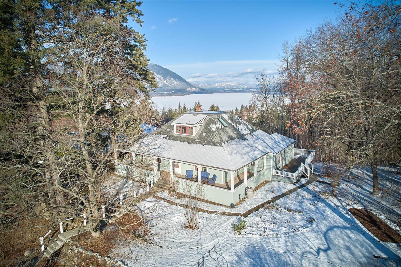 1651 Northeast 2nd Avenue, Salmon Arm, BC, V1E 1P1