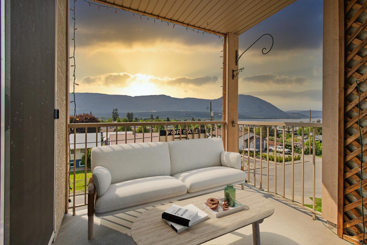 204-330 Southeast 7th Street, Salmon Arm, BC, V1E 1S7