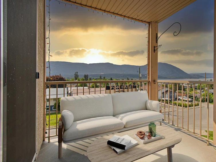 204-330 Southeast 7th Street, Salmon Arm, BC, V1E 1S7