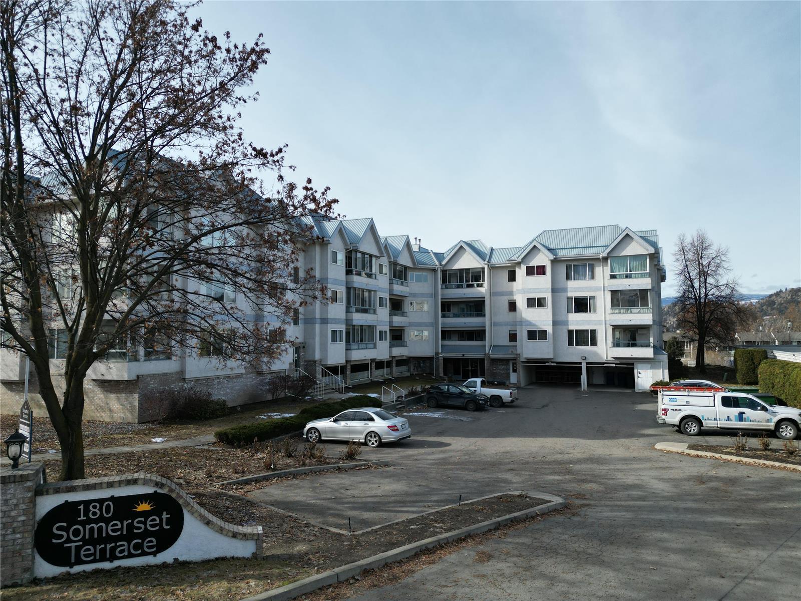 303-180 North Hollywood Road, Kelowna, BC, V1X 6Y9