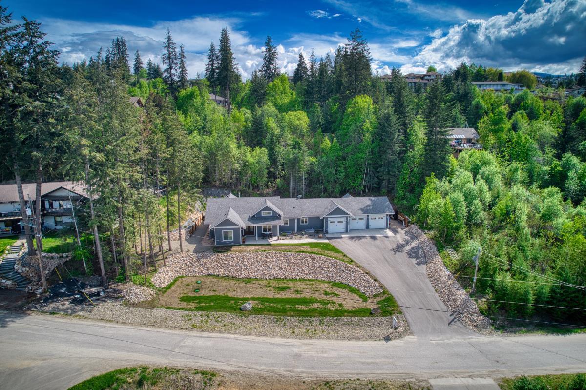 2560 Islandview Road, Blind Bay, BC, V0E 1H2