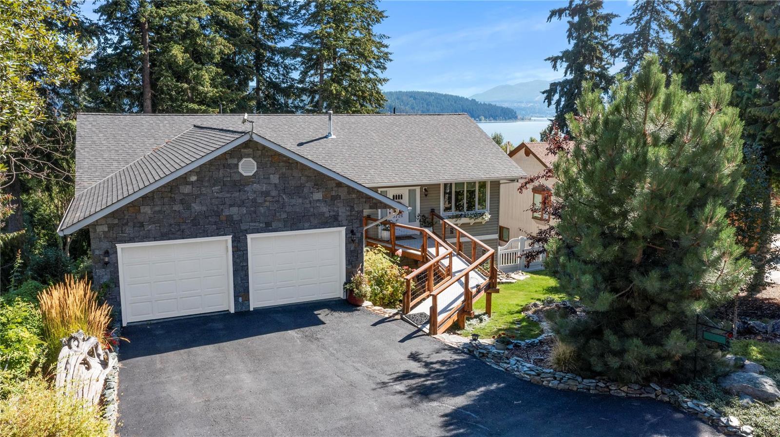 3726 Bastionview Road, Tappen, BC, V0E 2X1