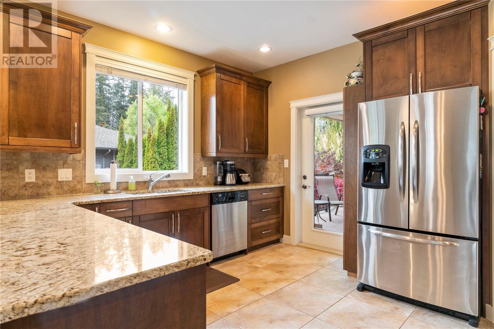 37-1581 Northeast 20th Street, Salmon Arm, BC, V1E 0A7