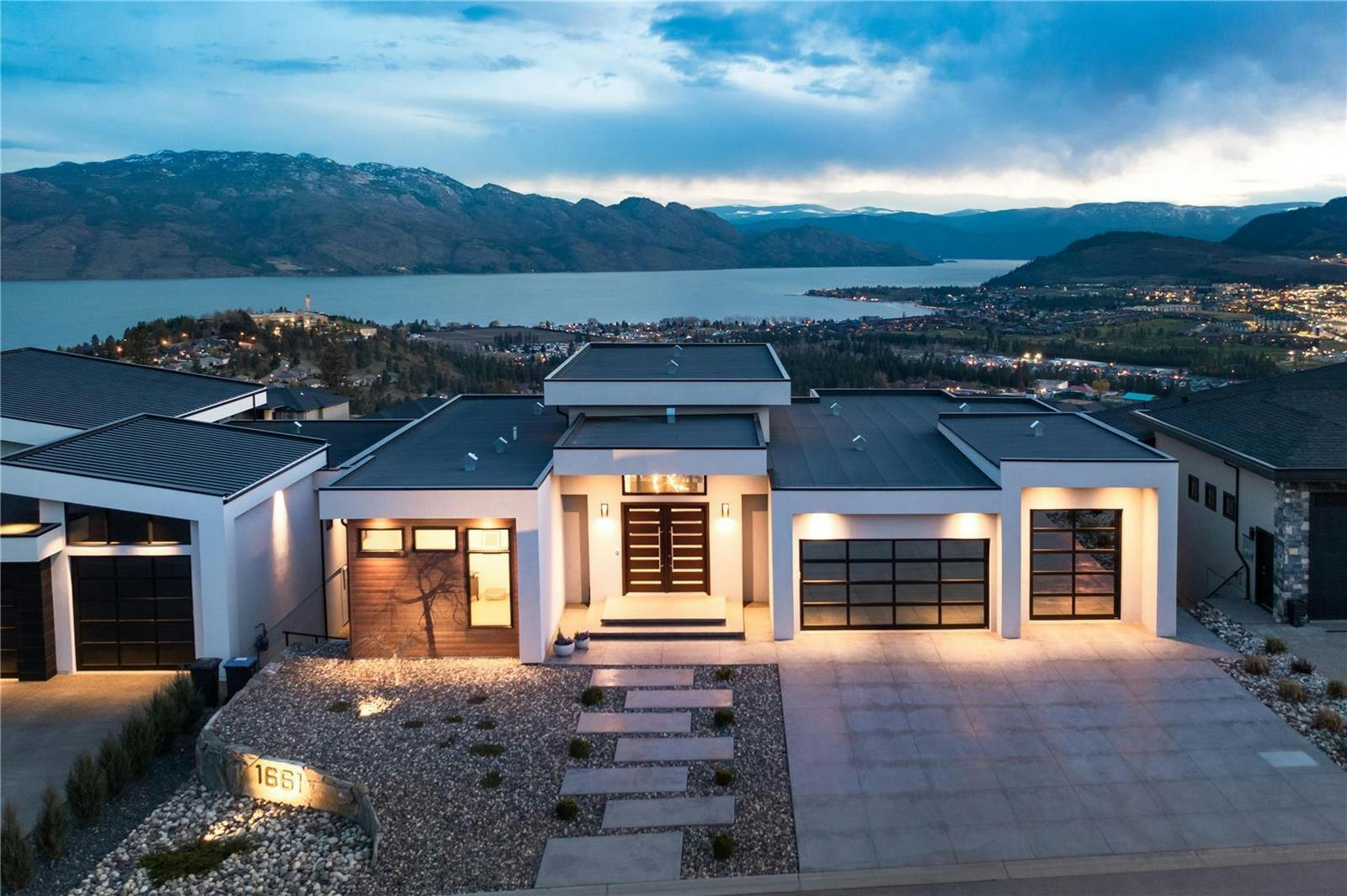 1661 Pinot Noir Drive, West Kelowna, BC, V4T 3B5