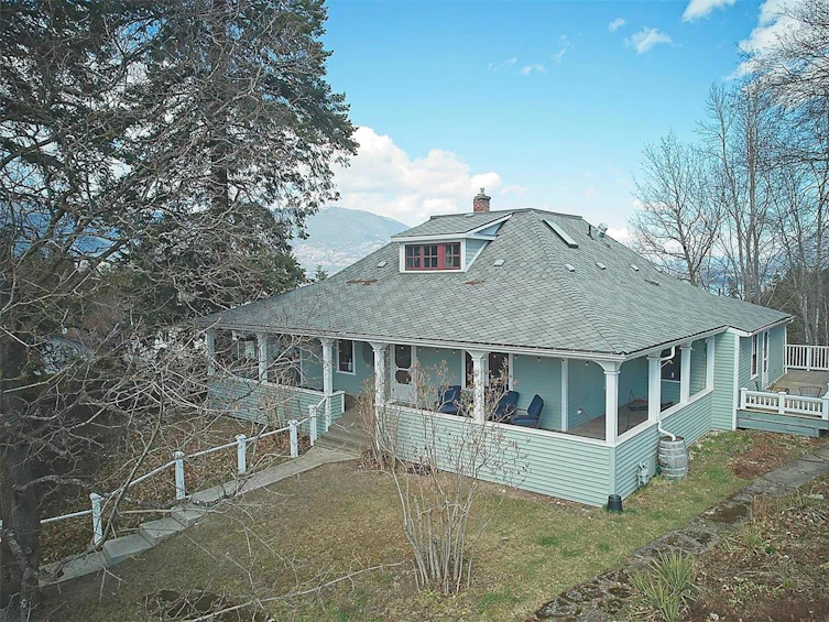 1651 Northeast 2nd Avenue, Salmon Arm, BC, V1E 1P1