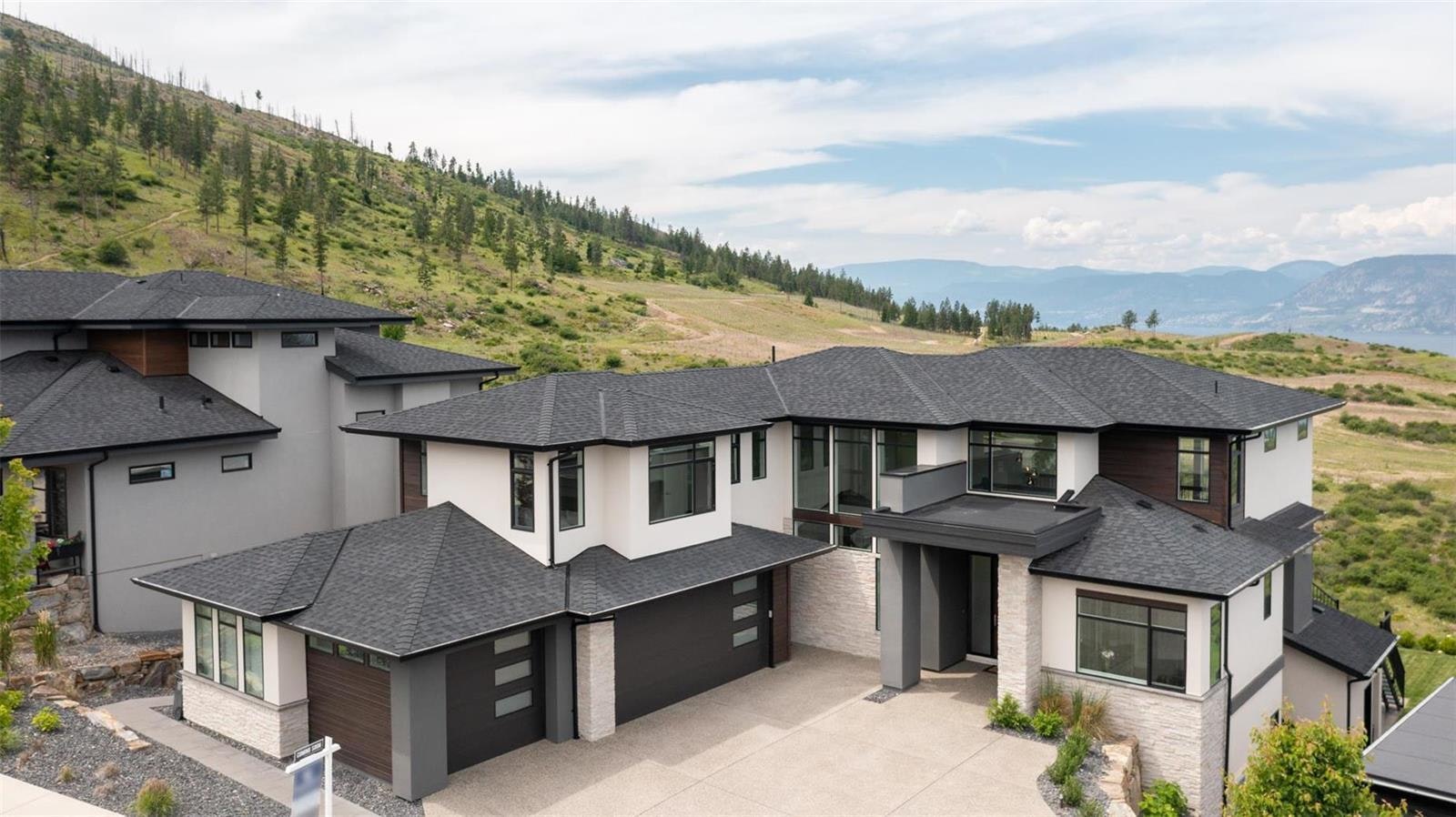 5717 Mountainside Drive, Kelowna, BC, V1W 4L6