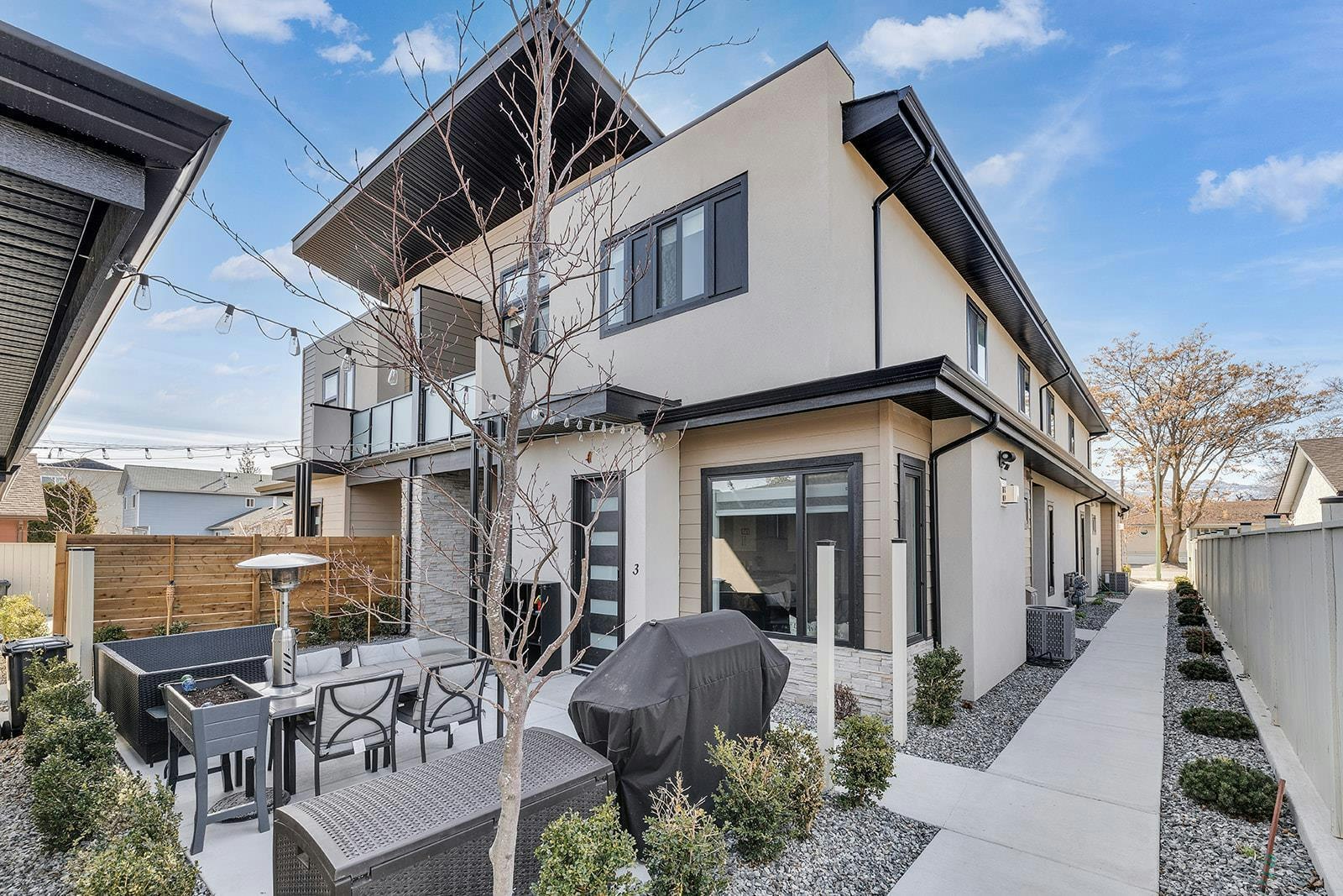 3-840 Wardlaw Avenue, Kelowna, BC, V1Y 5B9