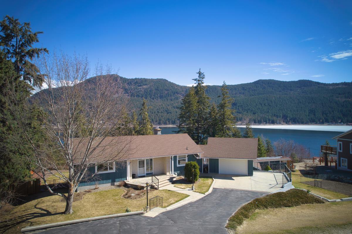 2439 Sunrise Boulevard, Blind Bay, BC, V0E 2W2
