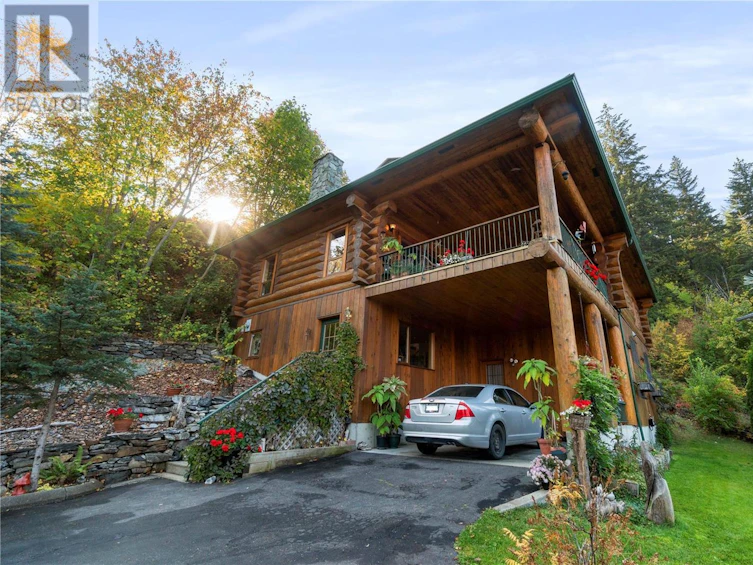 2822 Juniper Crescent, Blind Bay, BC, V0E 2W2