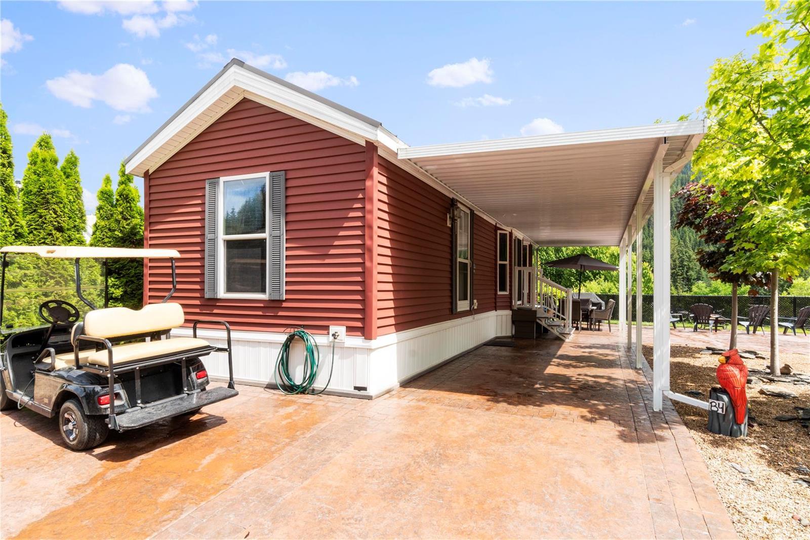 G4-2698 Blind Bay Road, Blind Bay, BC, V0E 1H1
