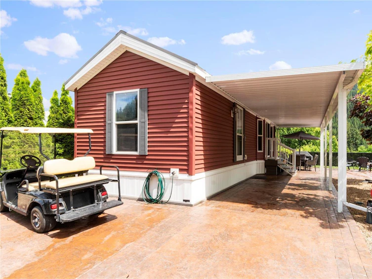 G4-2698 Blind Bay Road, Blind Bay, BC, V0E 1H1
