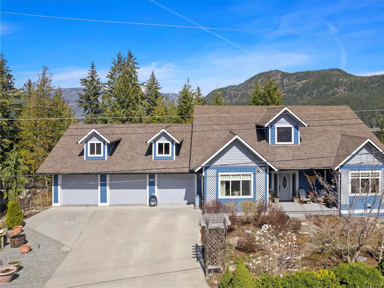 2522 Waverly Drive, Blind Bay, BC, V0E 1H2