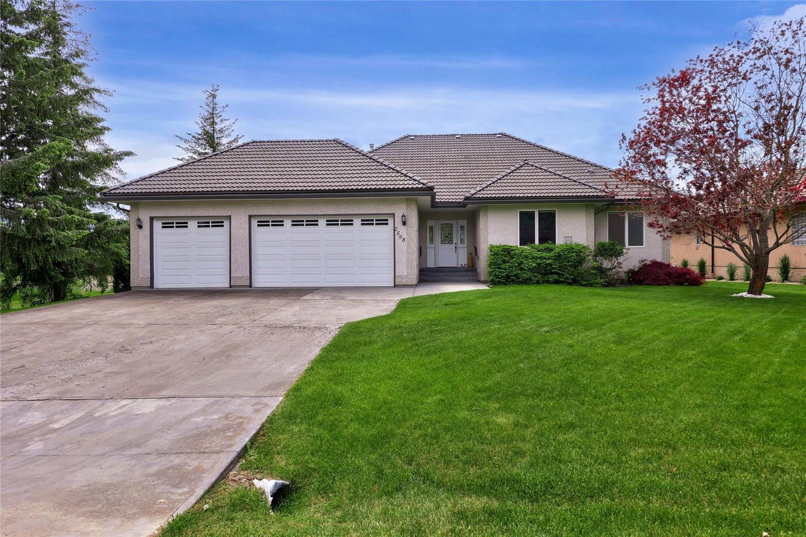 2568 Golf View Crescent, Blind Bay, BC, V0E 1H2