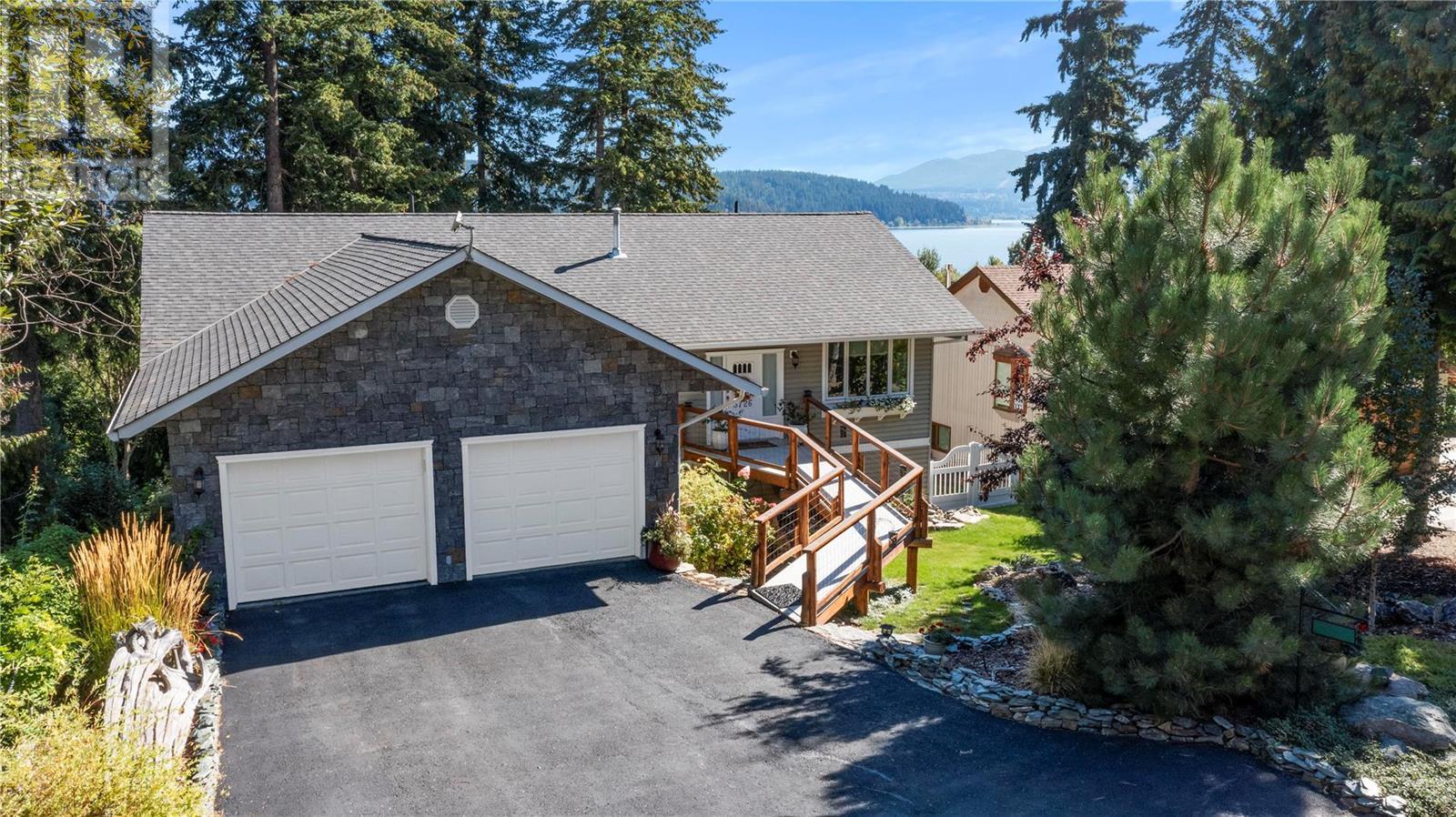 3726 Bastionview Road, Tappen, BC, V0E 2X1
