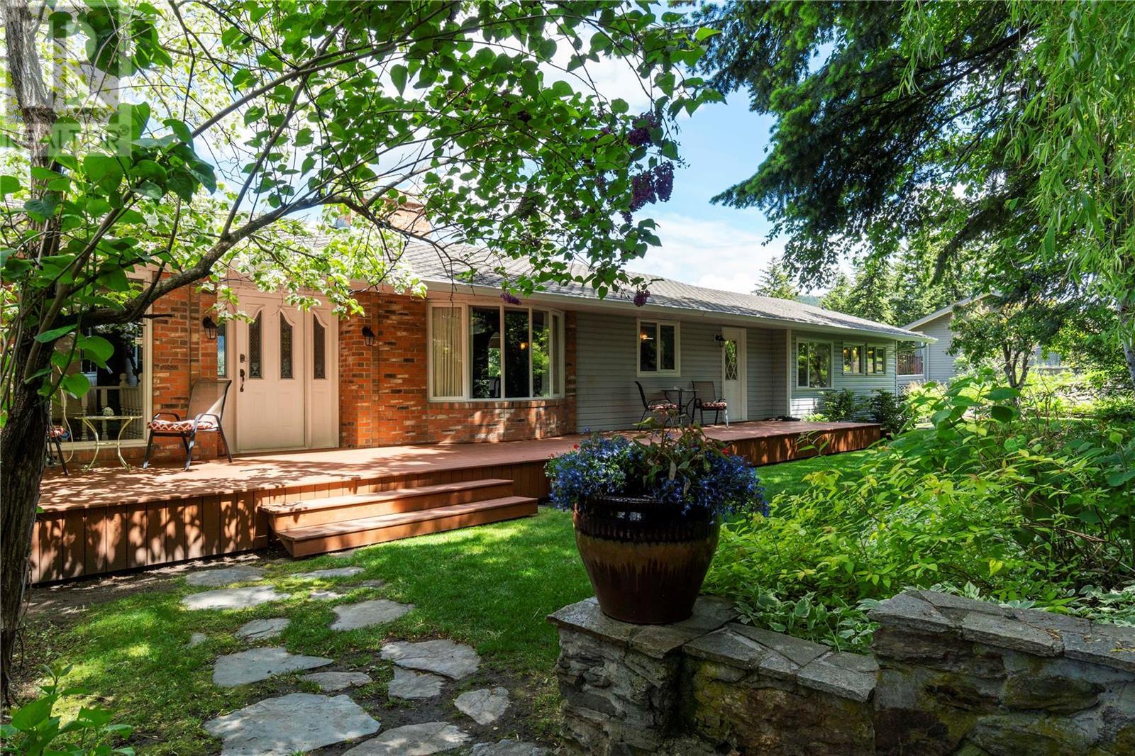 2549 Golf Course Drive, Blind Bay, BC, V0E 1H1