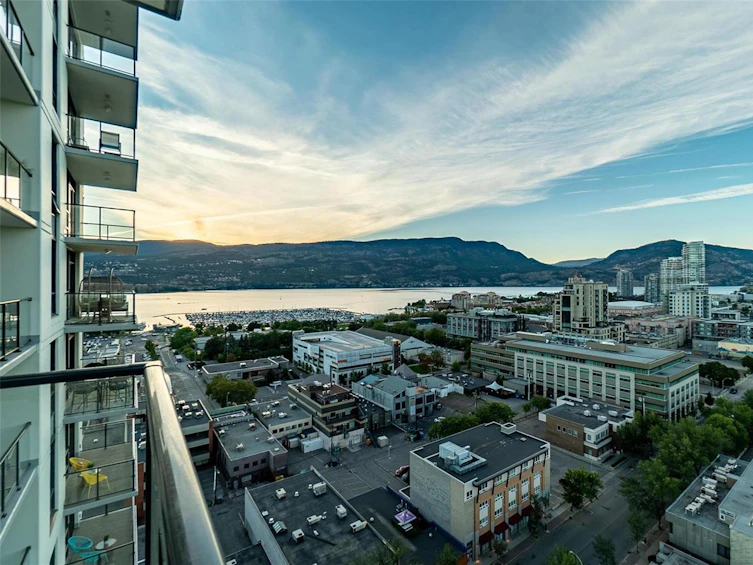 1810-1471 St Paul Street, Kelowna, BC, V1W 2E6