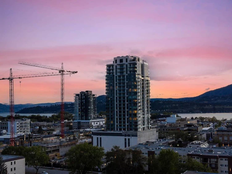 1802-1471 St Paul Street, Kelowna, BC, V1Y 0K7