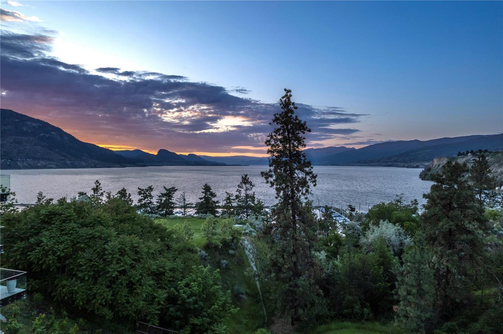 593 Vancouver Avenue, Penticton, BC, V2A 1A4