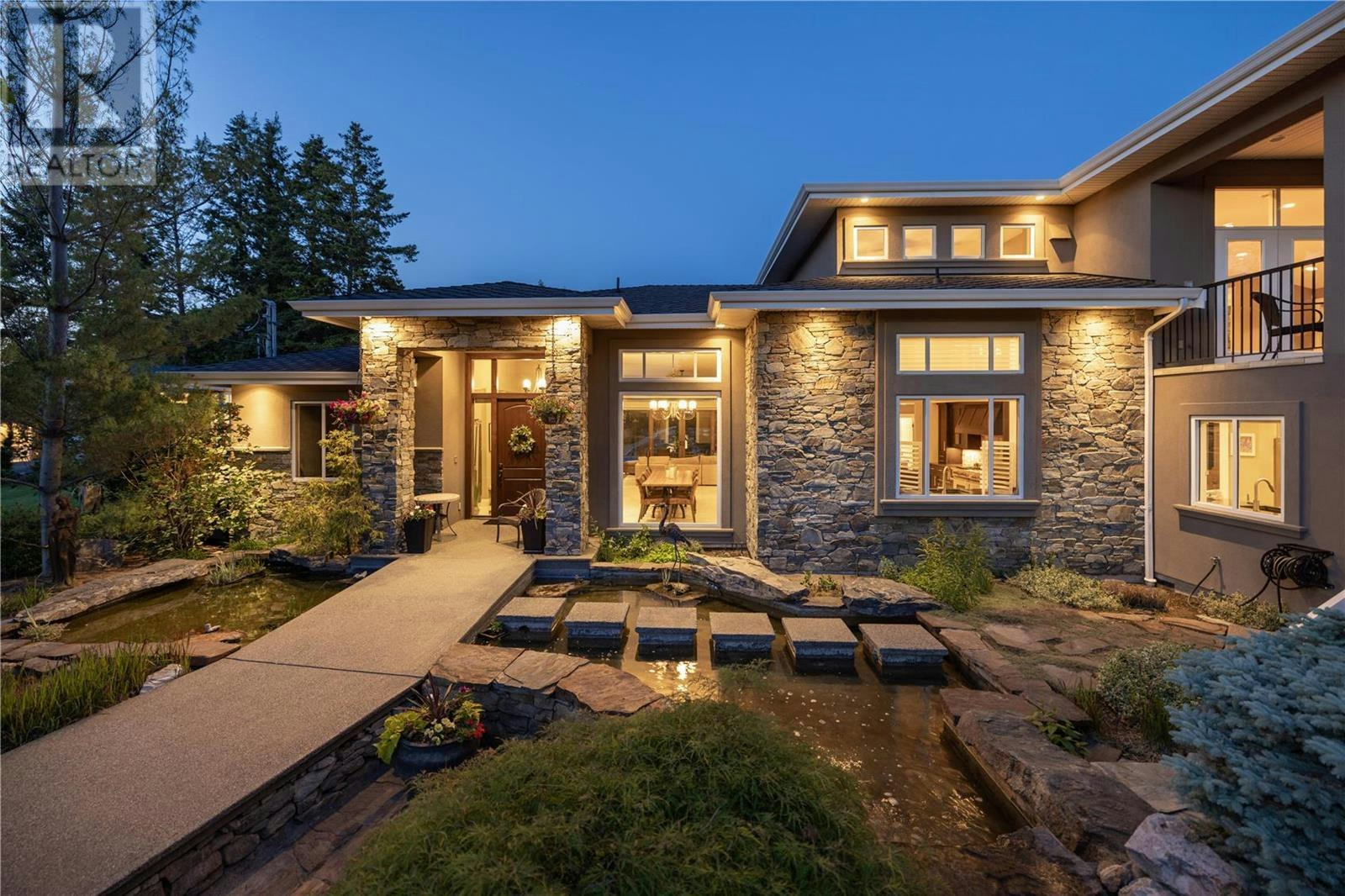 2250 James Road, Kelowna, BC, V1W 2T7
